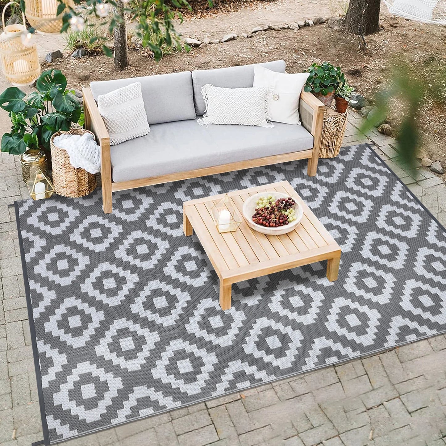 Studyset Outdoor Geometric Plastic Straw Rug Waterproof Patio Mat